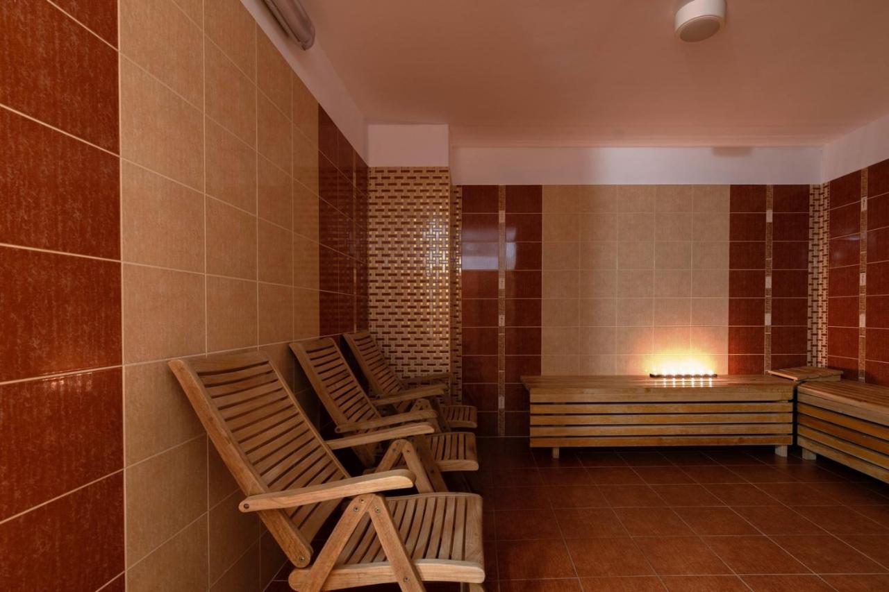Wellness Hotel Pod Kycmolem Горні Ломна Екстер'єр фото