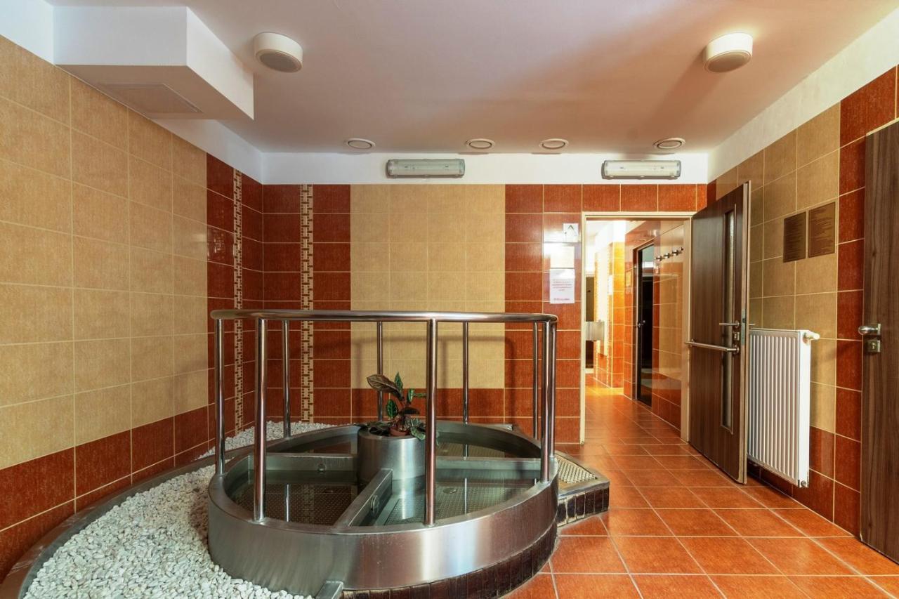 Wellness Hotel Pod Kycmolem Горні Ломна Екстер'єр фото
