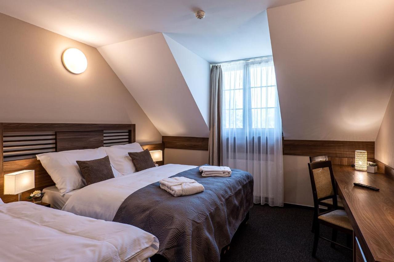 Wellness Hotel Pod Kycmolem Горні Ломна Екстер'єр фото
