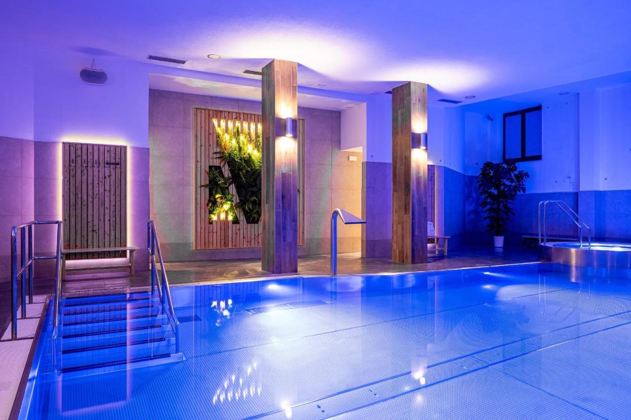 Wellness Hotel Pod Kycmolem Горні Ломна Екстер'єр фото